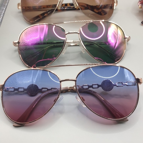 Bundle lot 7 branded sunglasses variety trendy. - Picture 4 of 6